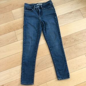 🔴 3/$20 Levi’s 311 Shaping Skinny Jeans - Sz 26
